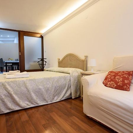 Via Avvocata 25 Apartment เนเปิลส์ ภายนอก รูปภาพ